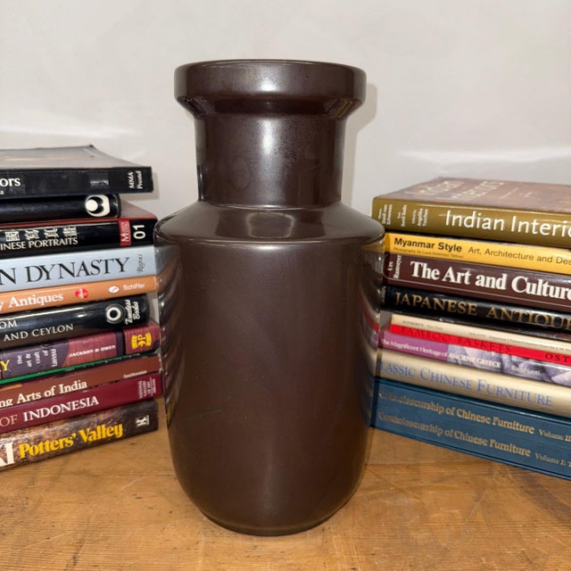 Early 20th Century Warm Deep Brown Ceramic Vase with Cylindrical Form For Sale - Image 5 of 8