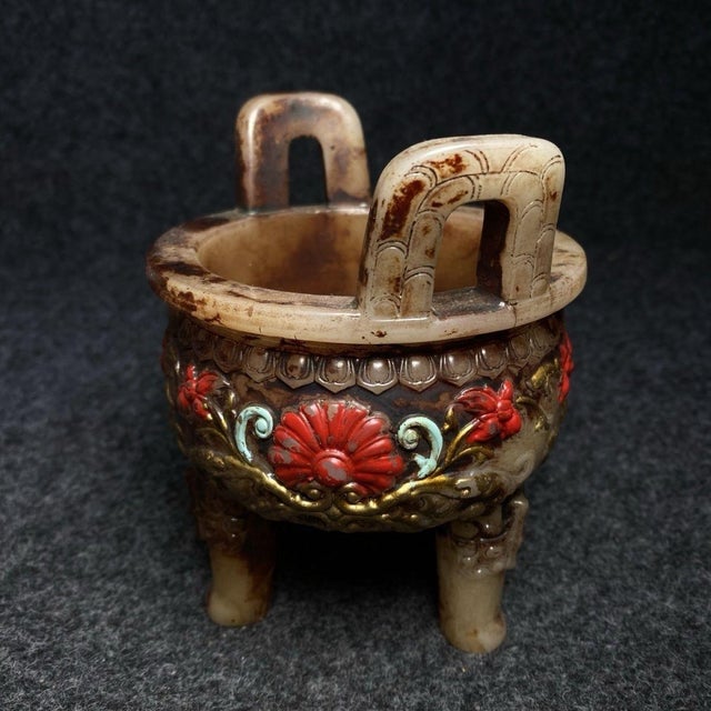 Cream Vintage Chinese Archaic-Style Stone Censer With Twin Handles and Floral Relief Carvings For Sale - Image 8 of 9