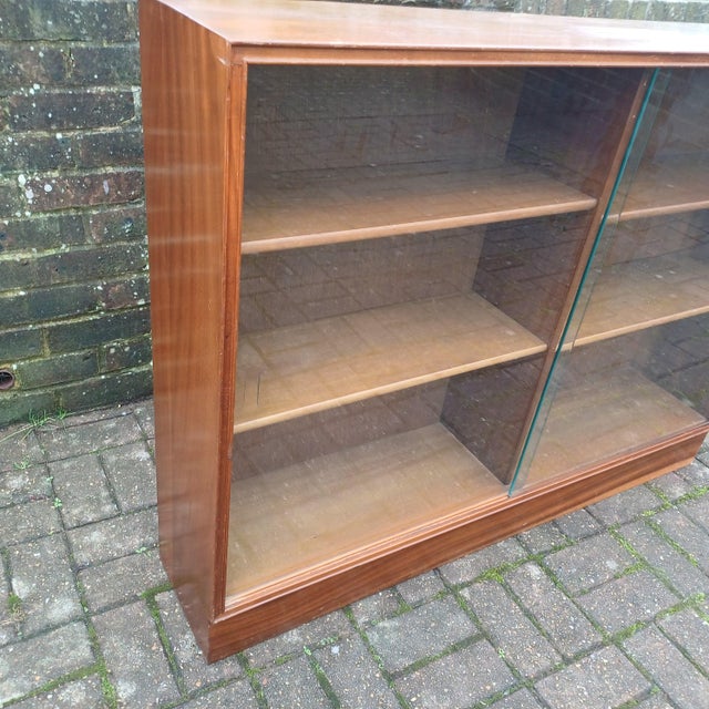 Mid-Century Classic Wood Glazed Display Bookcase with Thick Glass Doors, 1950s For Sale - Image 10 of 12