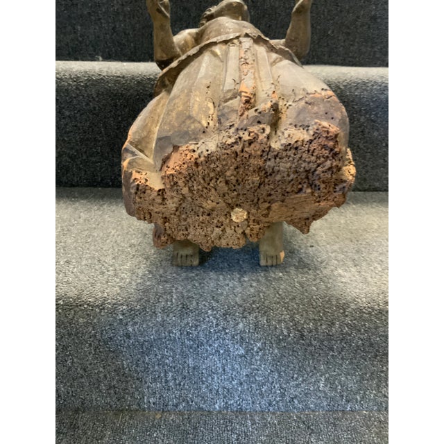 Wood 19th Century Antique Kneeling Wood Carved Santos Figure For Sale - Image 7 of 17