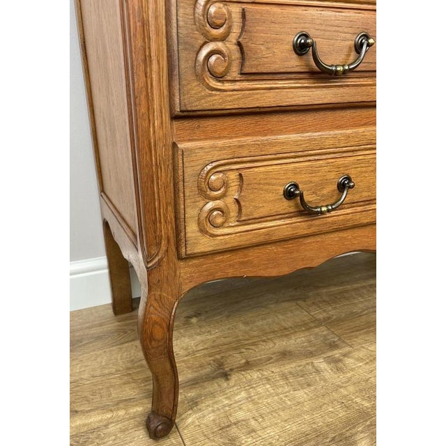 Brown Vintage French Louis Style Oak Chest of 3 Drawers For Sale - Image 8 of 15