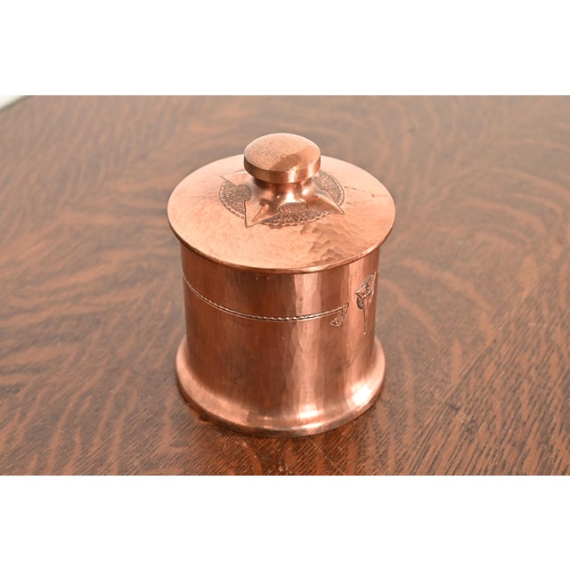 Roycroft Roycroft Arts & Crafts Trefoil Hammered Copper Humidor, Circa 1920s For Sale - Image 4 of 14