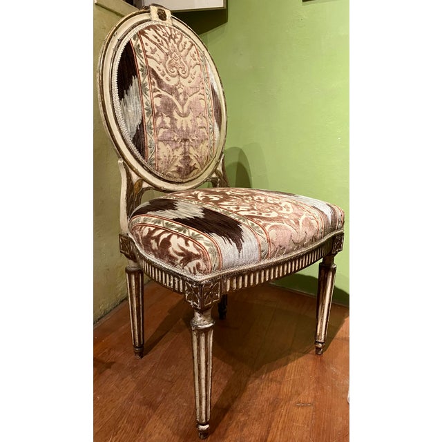 Chairs in Lacquer and Ikat Damask Upholstery, Set of 2 For Sale - Image 5 of 18