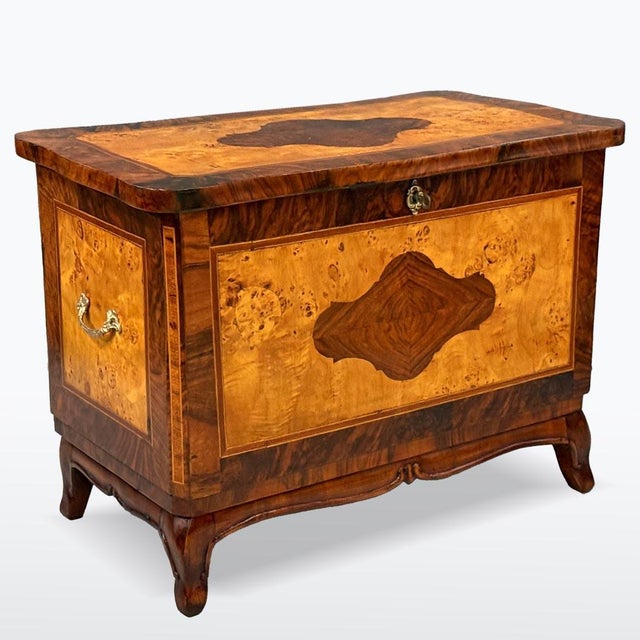 Small Antique Neo-Baroque Style Chest, 1900s For Sale - Image 11 of 11