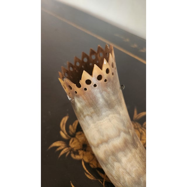 Vintage Natural Cow Horn Wall Pocket / Flower Holder With Pierced Crown Rim, Western Ranch Decor For Sale In New York - Image 6 of 12