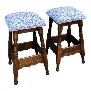 Minton Spidell English Oak Counter Bar Stool W Blue & White Seats For Sale