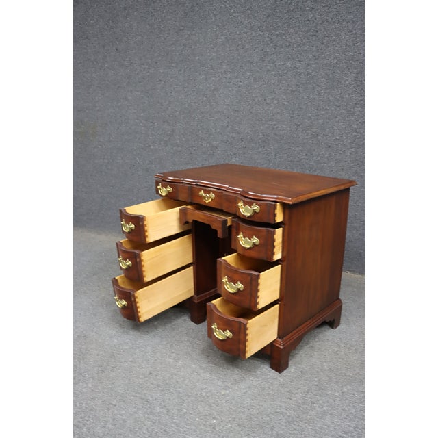 Brown Henkel Harris Thomas Jefferson Monticello Mahogany Blockfront Kneehole Desk For Sale - Image 8 of 16