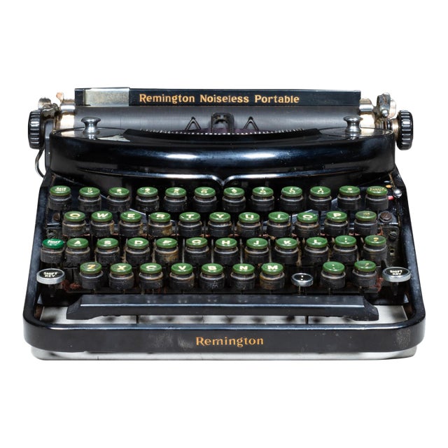 Art Deco Remington Portable Noiseless Typewriter and Case c.1937 For Sale