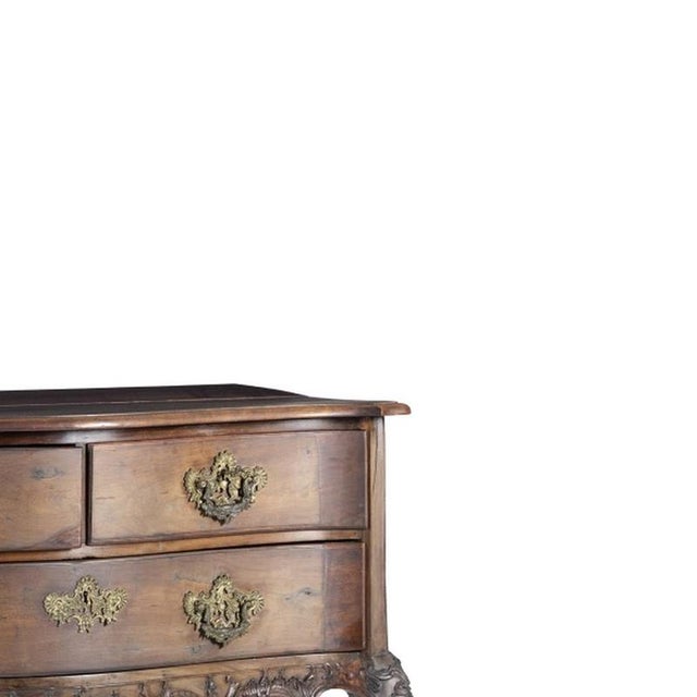 18th Century King Joseph Chest of Drawers For Sale - Image 4 of 6