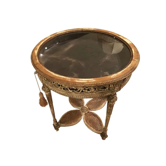 An French Louis XVI style vitrine with key. A wonderful side table offering an ideal place to display your collection.