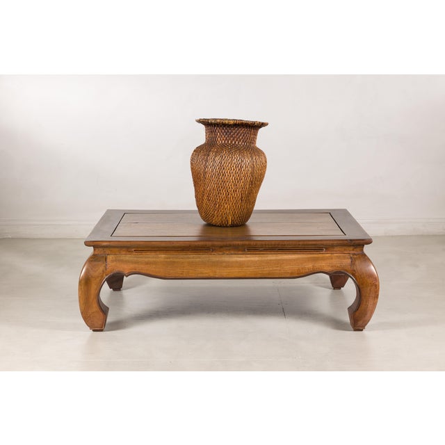 Vintage Chinese Low Kang Two-Tone Elm Coffee Table with Curved Legs For Sale - Image 9 of 18