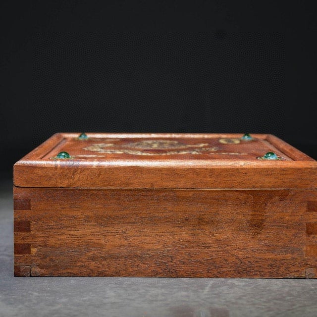 1980s Vintage Chinese Huali Wood Jewelry Box With Gemstone & Mother of Pearl Dragon Inlay For Sale - Image 5 of 8
