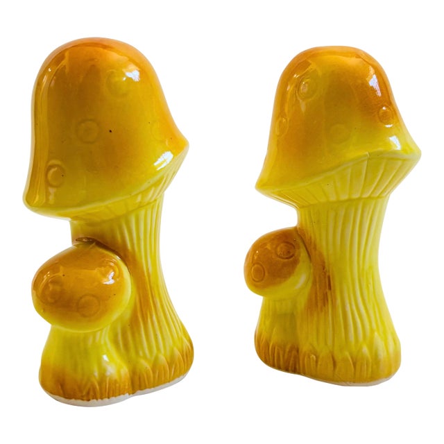 Mid Century Yellow Ceramic Mushroom Salt and Pepper Shakers, Japan For Sale