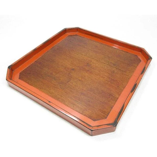 A lacquered tray from the Edo period. Refined and beautiful with a wabi-sabi aesthetic, Negoro lacquer was produced from...