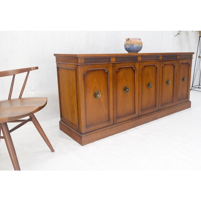 John Widdicomb Fine Mid Century Modern Brown Mahogany 5 Doors Compartment Drawers Credenza MINT For Sale - Image 4 of 12