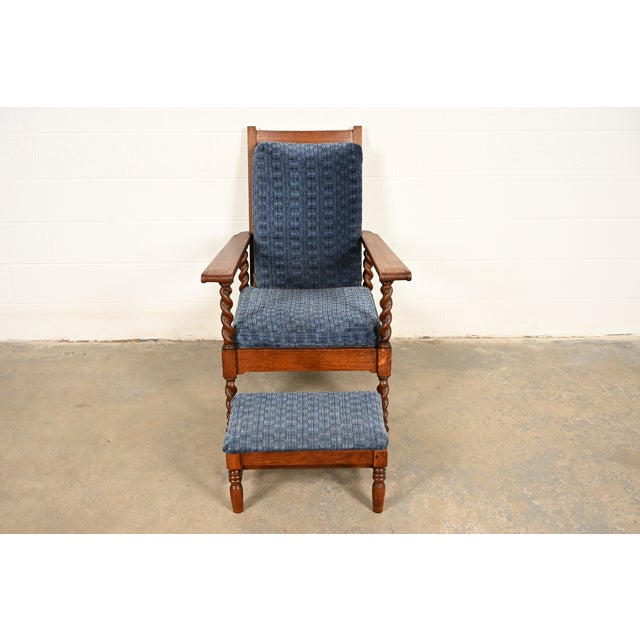 1920s Stickley Brothers Antique Arts & Crafts Carved Oak Barley Twist Lounge Chair With Ottoman, Circa 1920s For Sale - Image 5 of 17