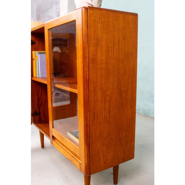 Vintage Danish Teak Vitrine, 1960s For Sale - Image 16 of 18