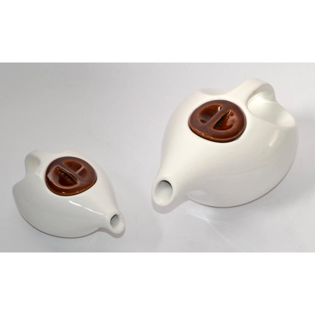 Ceramic 1980s Arts and Crafts White Brown Ceramic Tea Pots- Set of 2 For Sale - Image 7 of 12