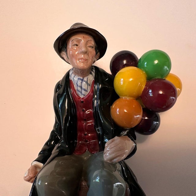 Vintage Royal Doulton “The Old Balloon Seller” & “The Balloon Man” Figurines For Sale - Image 12 of 17
