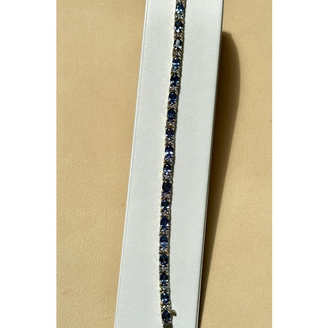 12 Carat Natural Sapphire & Diamond Cocktail Tennis Bracelet 14 Kt Yellow Gold For Sale In New York - Image 6 of 18