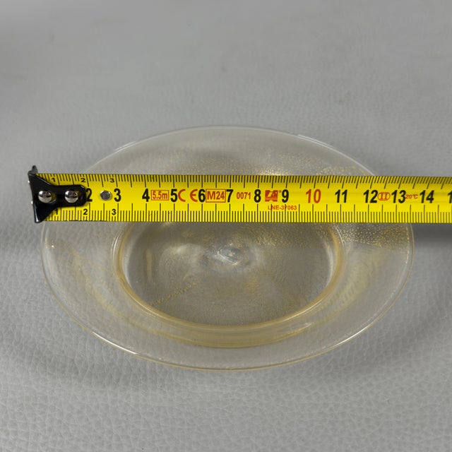 Submerged Gilded Sacred Chalice and Saucer in Murano Glass from Seguso Vetri D'Arte, 1970s, Set of 2 For Sale - Image 11 of 14