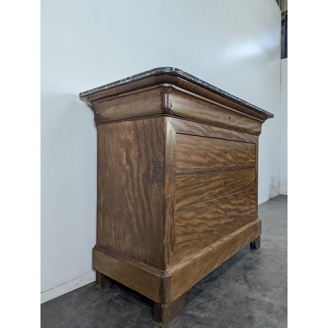 Louis Philippe Chest of Drawers in Patinated Mahogany, in Very Good conditions.