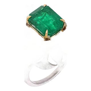 Natural zambian Emerald Ring with Diamond in 18k Gold For Sale