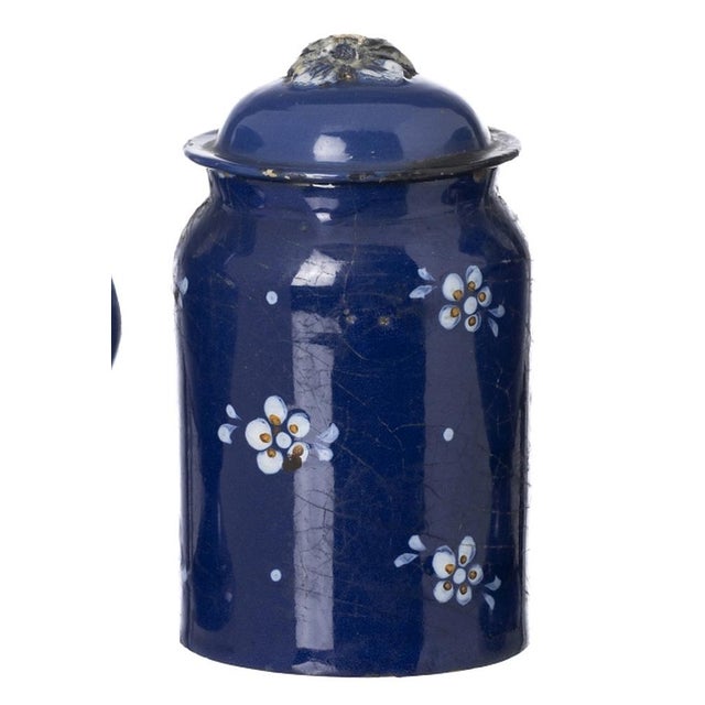Earthenware - Pot with lid and pair of vases - 19th century. Portuguese; 19th century decorations in shades of blue and...