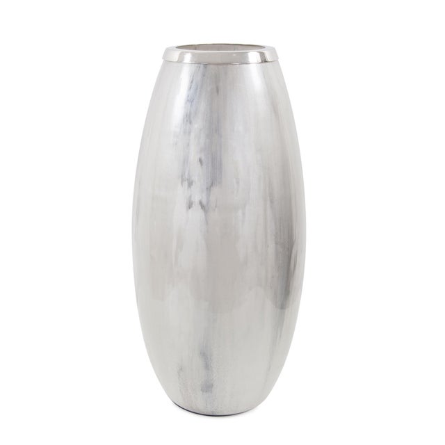 The Sivas collection of glass vases was inspired by the brushstrokes of a recent work of art that was being work on in our...