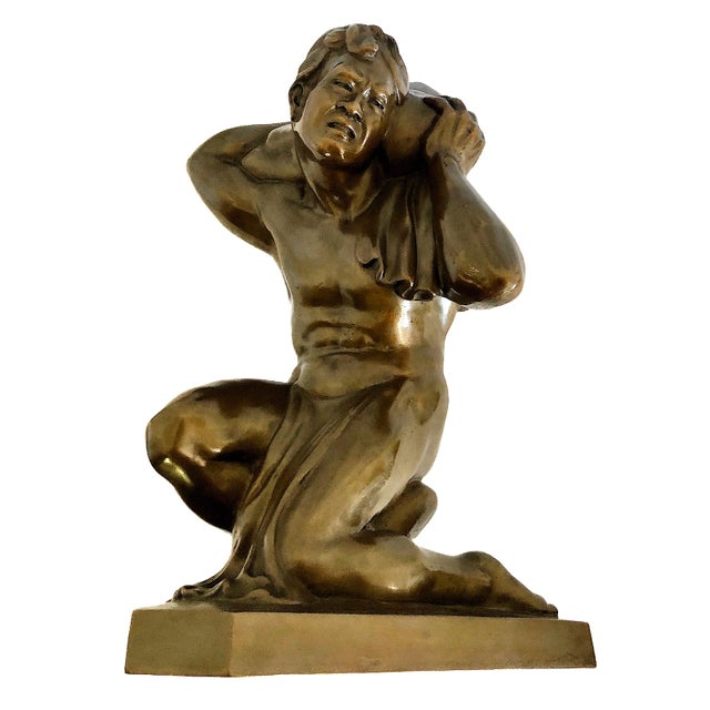 Art Deco Vietnamese Bronze Sculpture of a Burdened Man, by Gia-Lợi For Sale - Image 3 of 14