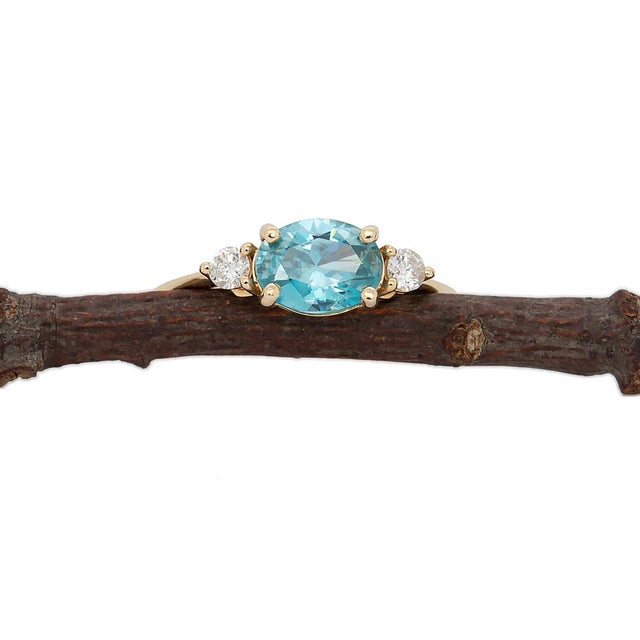 1.6cts Blue Zircon Ring With Natural Diamonds Accents: Solid 14k Gold, 8x6mm For Sale - Image 4 of 10
