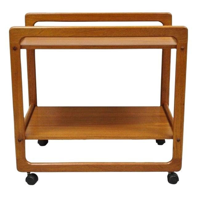 Vintage Mid Century Danish Modern Teak Wood 2 Tier Rolling Bar Cart Side Table For Sale