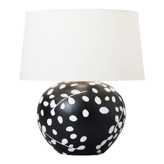 Hable By Visual Comfort Studio Nan Table Lamp in White and Black For Sale