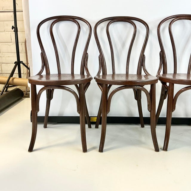 Heywood-Wakefield 1940s Boho Chic French Style Heywood-Wakefield Bentwood Bistro Cafe Chairs - Set of 4 For Sale - Image 4 of 18
