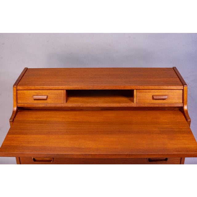 Tan Danish Teak Secretaire by Arne Wahl Iversen for Vinde Møbelfabrik, 1960s For Sale - Image 8 of 14