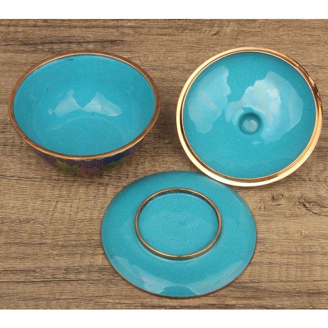 Vintage Cloisonné Enamel Lidded Bowls With Saucers – Floral & Bird Motif - Set of 4 For Sale - Image 11 of 18