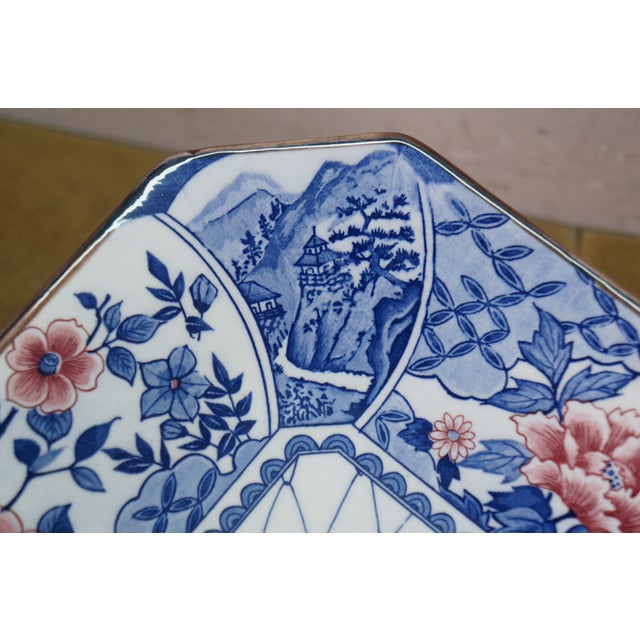 Late 20th Century Japanese Imari Red White & Blue Octagonal Chrysanthemum Pagoda Platter For Sale - Image 9 of 16