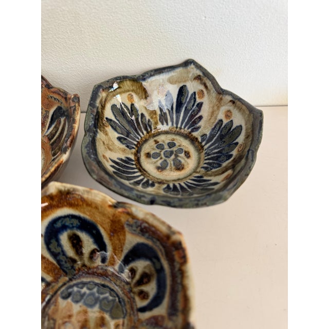 Blue Mid 20th Century Ken Edwards El Palomar Lotus Bowls - Set of 7 For Sale - Image 8 of 9