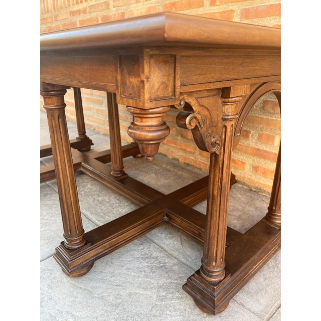 Late 19th Century Spanish Carved Coffee table with Wood Stretchers For Sale In Miami - Image 6 of 18