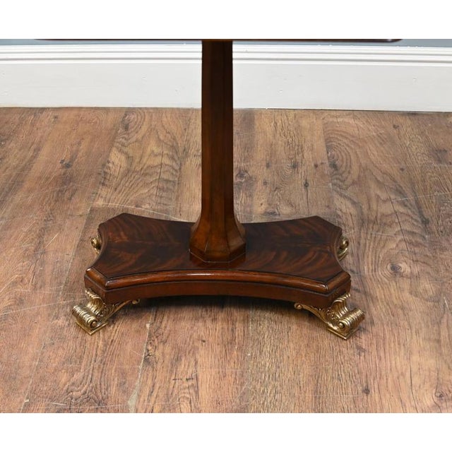 Regency Side Table in Mahogany and Brass For Sale - Image 4 of 9