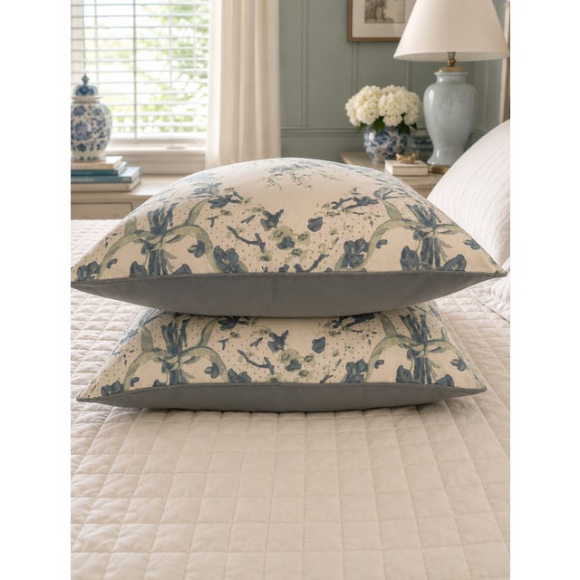 Vintage Newly Made Colefax and Fowler Pair of Down and Feather Pillows Grandmillennial Style Gorgeous Blue Velvet Backings For Sale - Image 4 of 4
