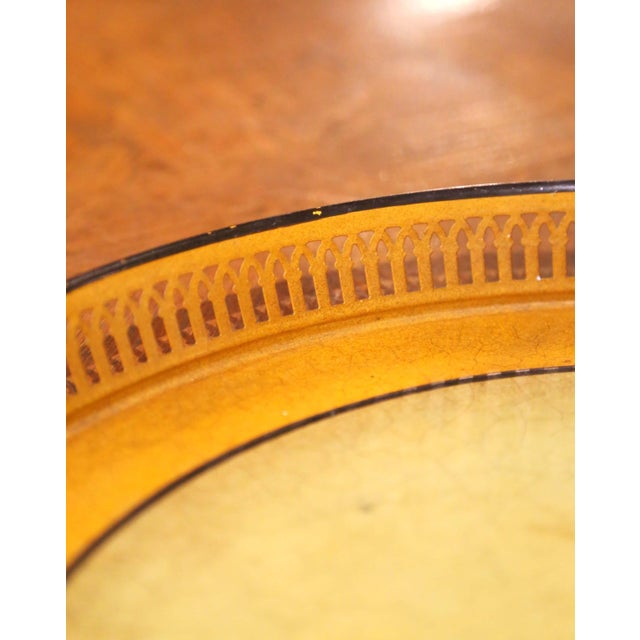19th Century French Hand-Painted Round Tole Tray With Romantic Landscape Scene For Sale In Dallas - Image 6 of 7
