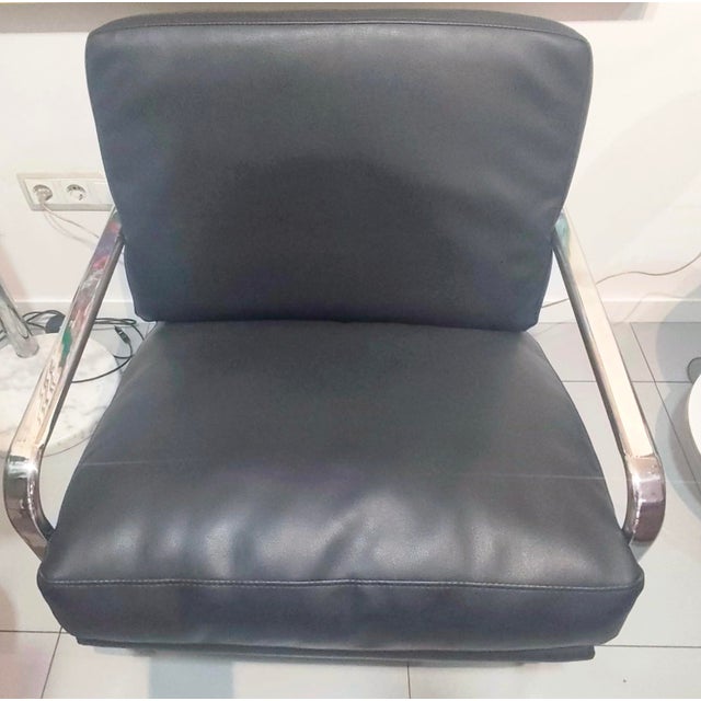 Mid-Century Modern Leatherette and Metal Chair from Ángel Cerda, 2000s For Sale - Image 3 of 11