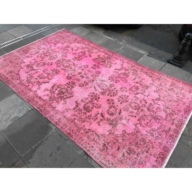 Hot Pink 1960s Vintage Turkish Rug - 5′9″ × 9′1″ For Sale - Image 8 of 11