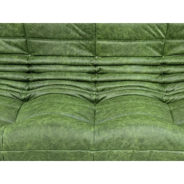 French Three-Seater Togo Sofa in Forest Green Leather by Michel Ducaroy for Ligne Roset For Sale - Image 9 of 12