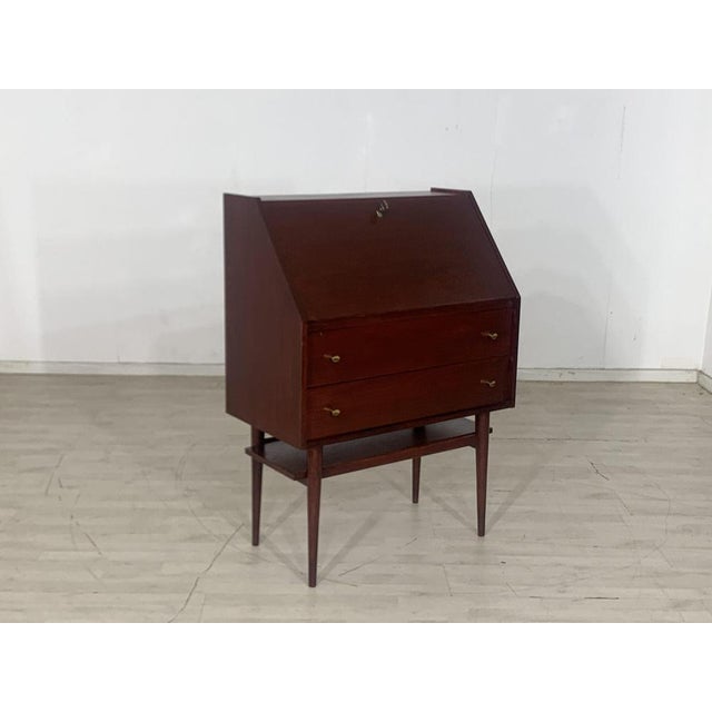 A very nice secretary is for sale. For sale is a very nice secretary. • Danish design • 60s • good condition Dimensions:...