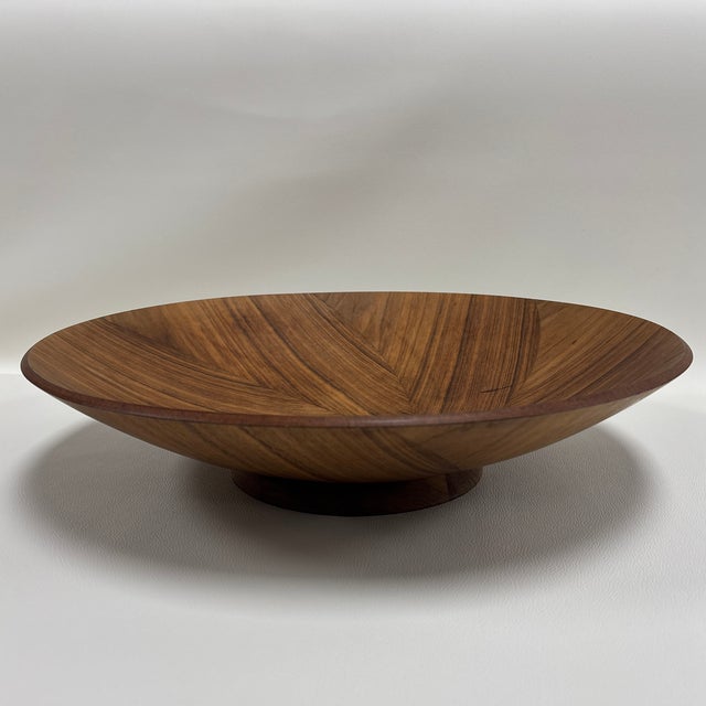 1960s Mid Century Gladmark Walnut Inlaid Serving Bowl For Sale - Image 5 of 6