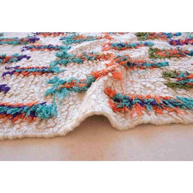 1990's Moroccan Handknotted Berber Wool Rug - 7.6 X 3.12 Ft For Sale - Image 9 of 9