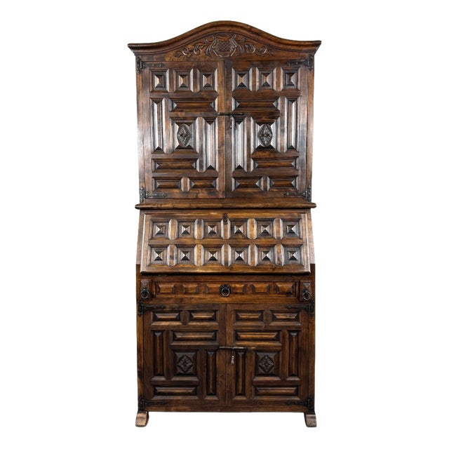 19th Century Neo-Renaissance Carved Wooden Writing Desk For Sale