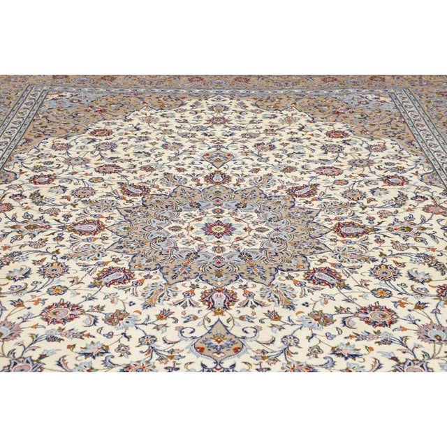 Kashan Rug in Hand-Knotted Virgin Wool For Sale - Image 8 of 11
